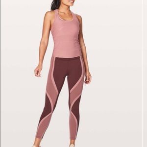 Lululemon wild twist tight size 6